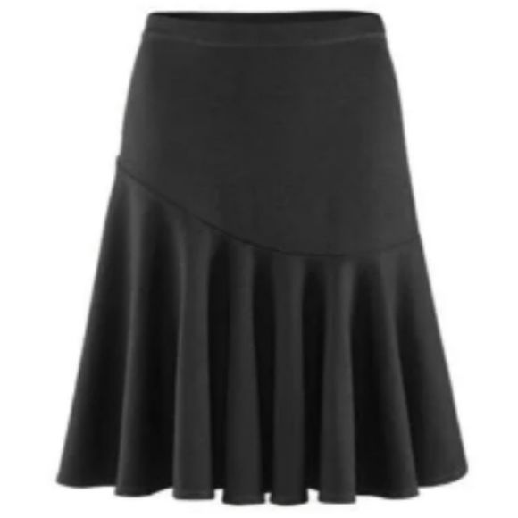Cabi #3098‎ Black Flounce Ruffle Ponte Skater Skirt Size 2 Flip Skirt - Picture 2 of 9